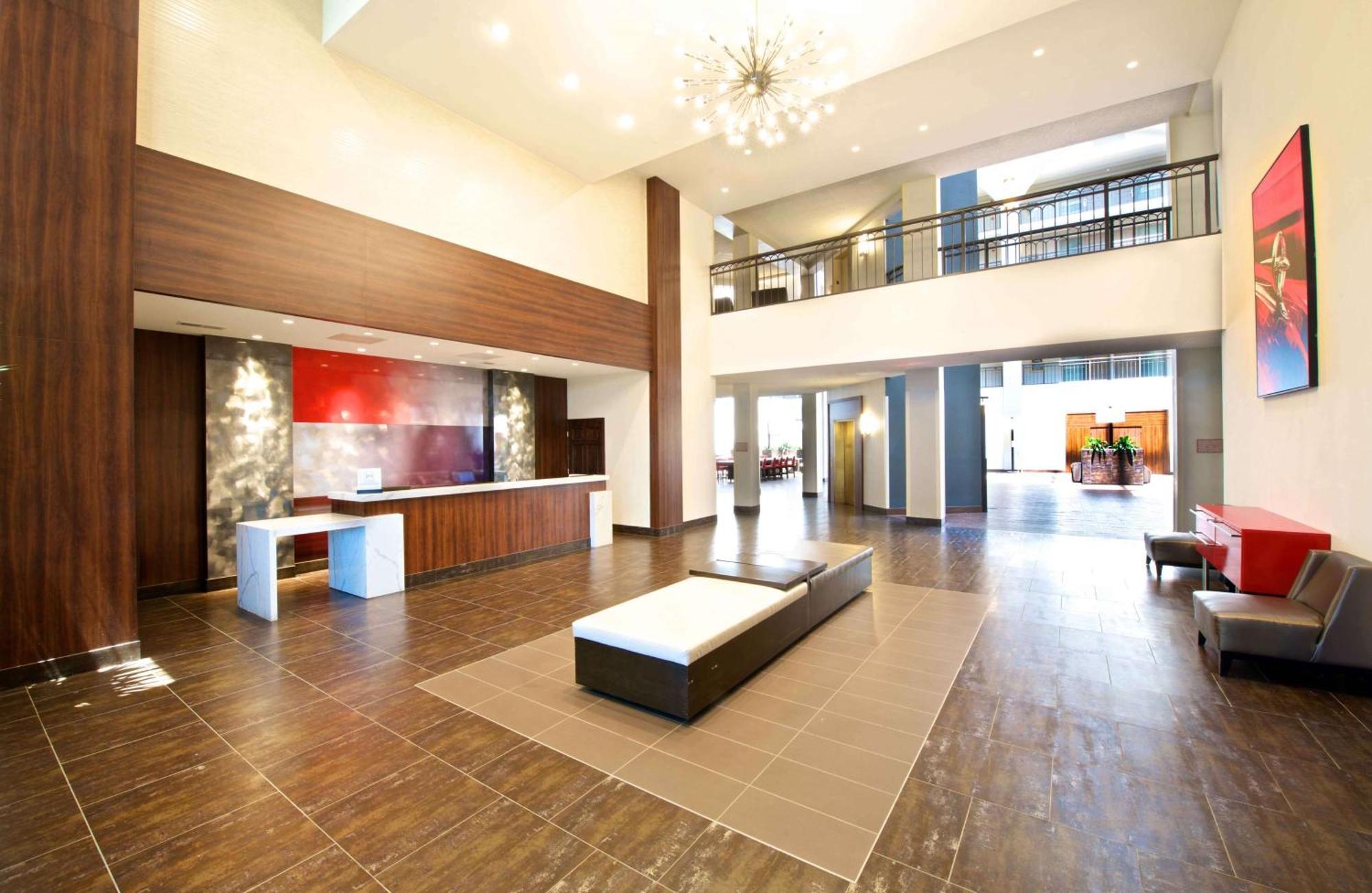 Embassy Suites By Hilton Detroit - Livonia/Novi Exterior foto